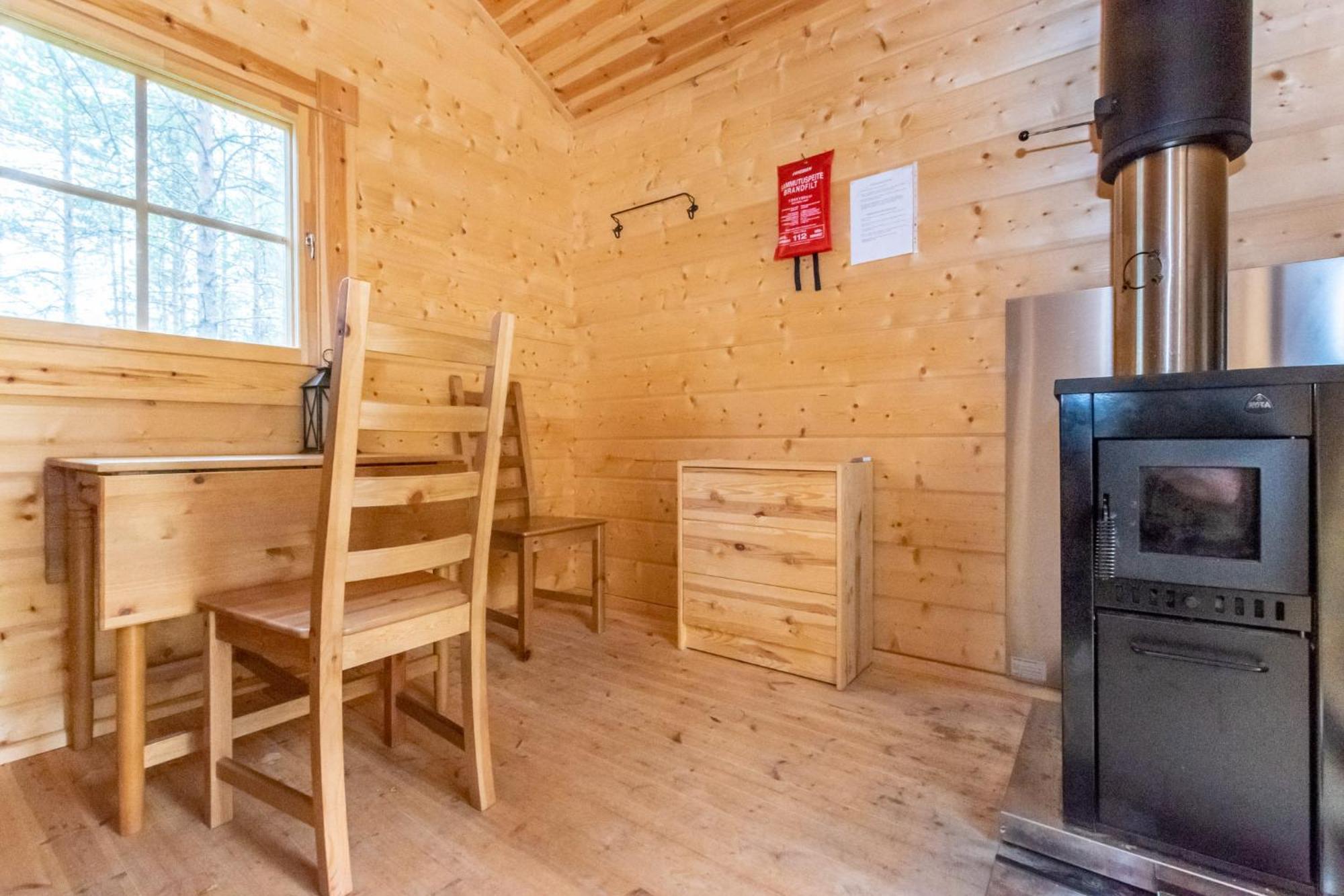 Karhunkierros Cabins & Huts ซาลลา ภายนอก รูปภาพ