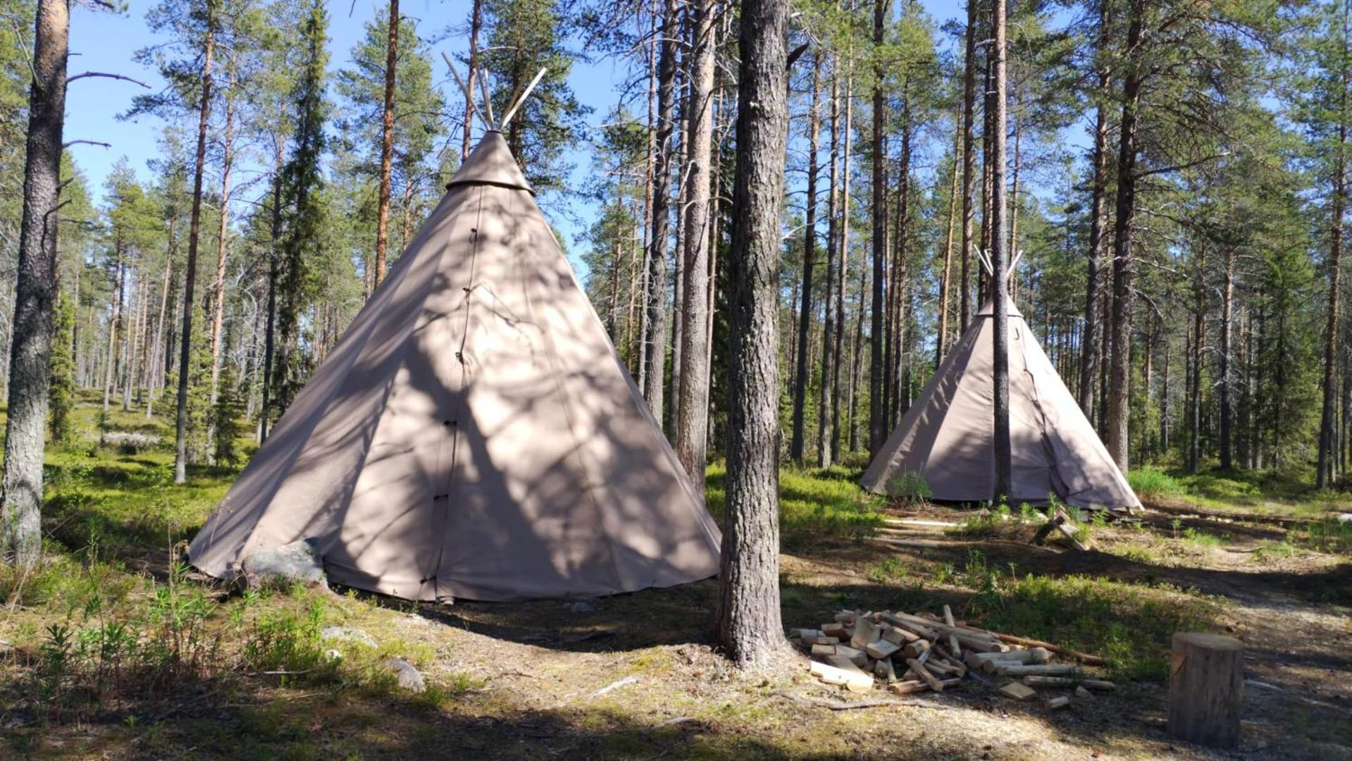 Karhunkierros Cabins & Huts ซาลลา ภายนอก รูปภาพ